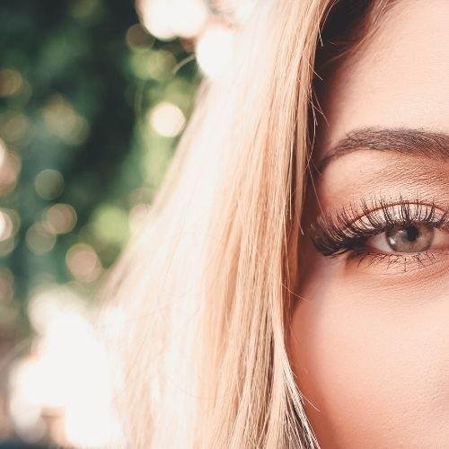 Essential Tips for Caring for Your Eyelash Extensions