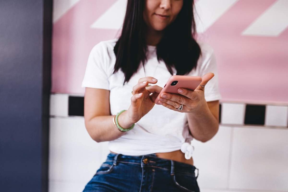 Shopping Apps Simplify Life but Can Lead to Overspending: Here’s How to Combat It