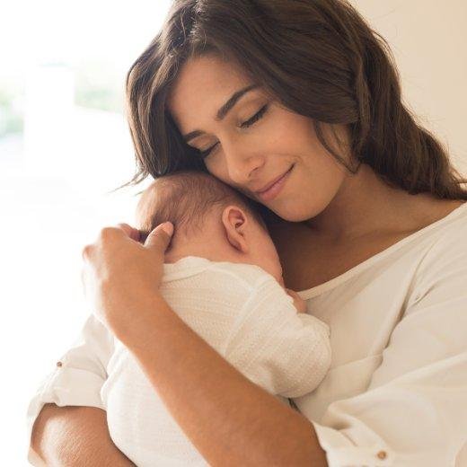 Postpartum Skin: Essential Tips for New Moms