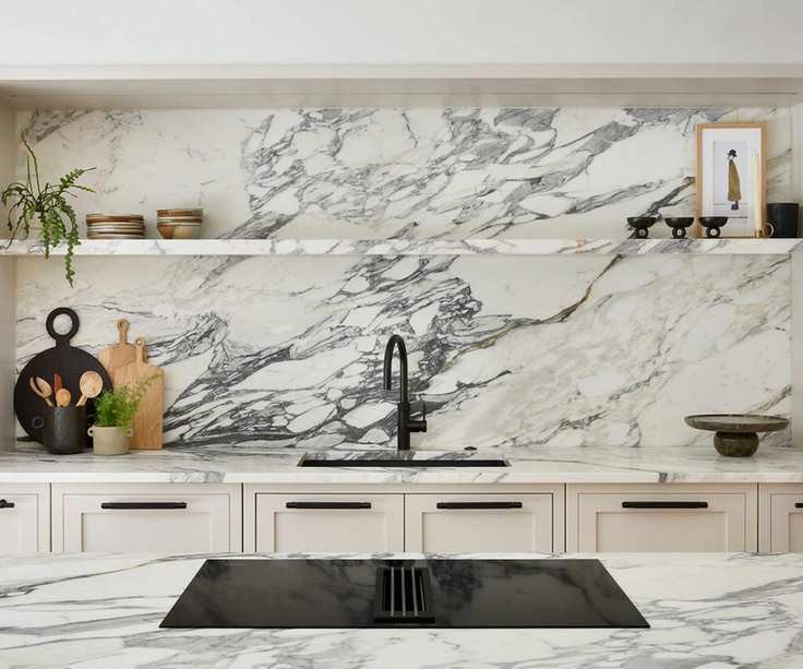 White backsplash