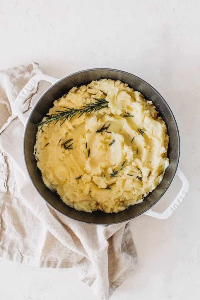 thanksgiving-vegan-mashed-potatoes