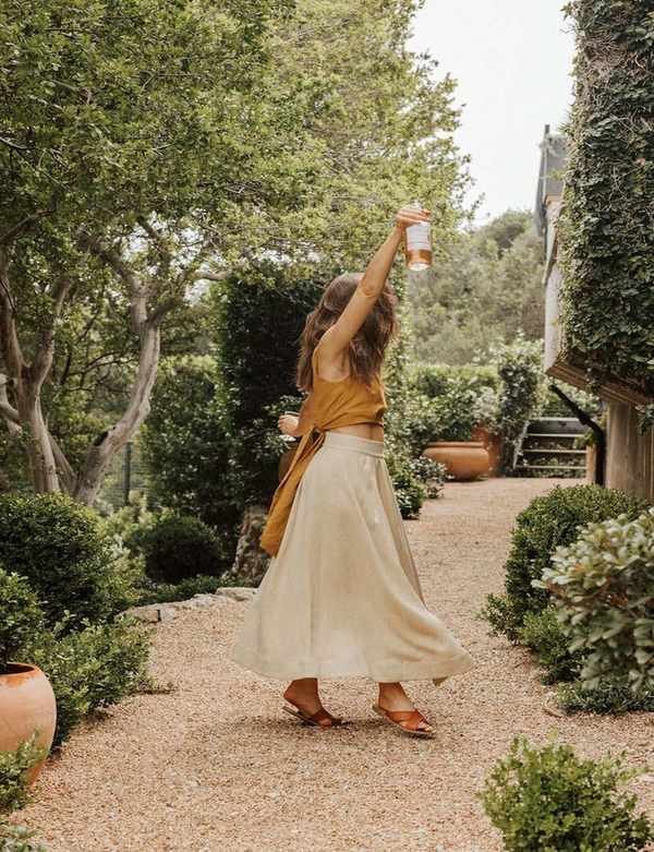 Elevate Your Summer Wardrobe: 10 Essential Pieces for Endless Outfits