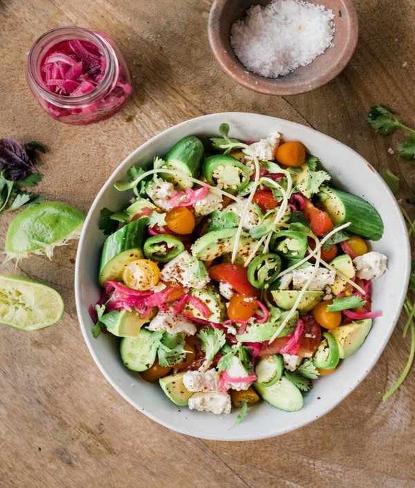 Refreshing Tomato, Avocado, and Cucumber Salad for Hot Days