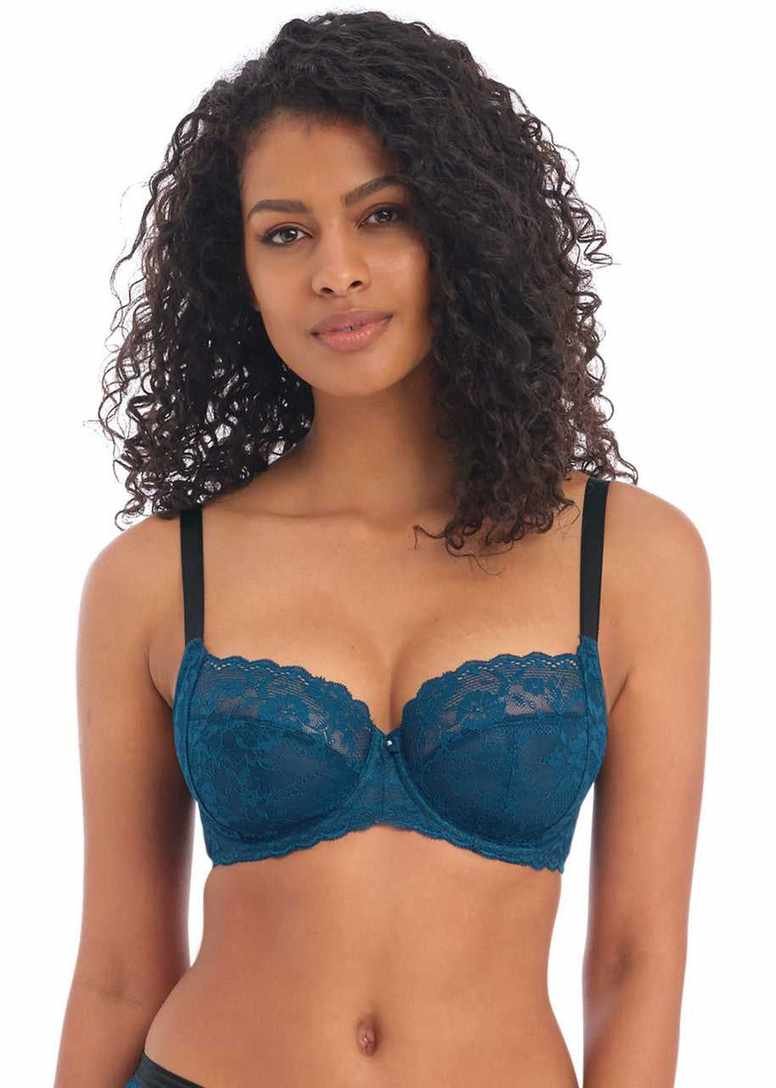 Top Support Bras for Large Breasts: Comfort and Style Combined