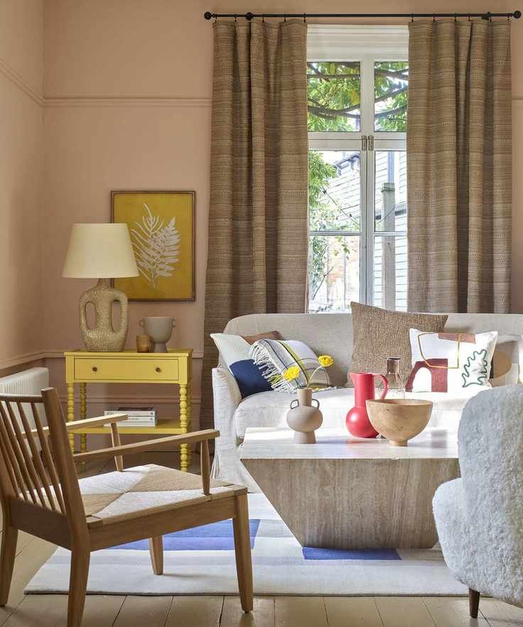 Elegant Ideas for Decorating with Primary Colors in Your Home