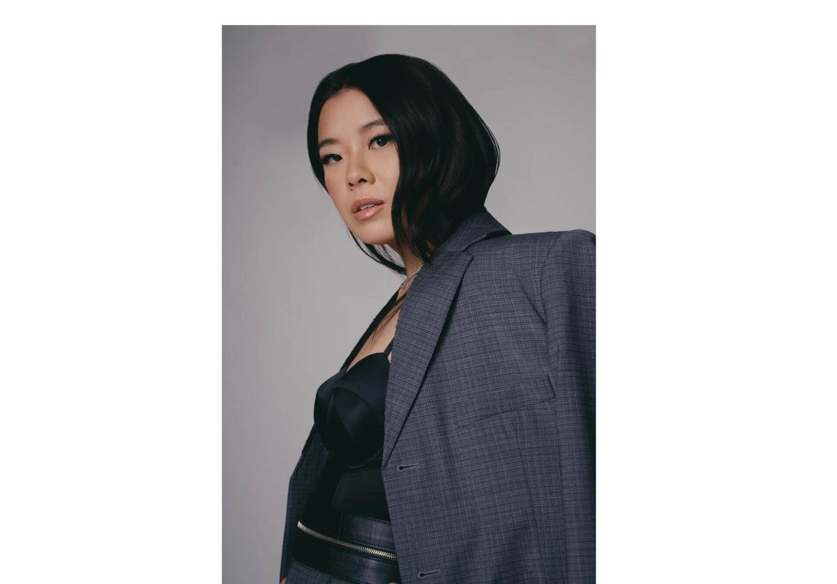 Understanding Wealth: Insights from Vivian Tu on Being Well Endowed