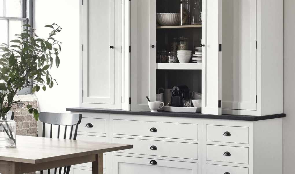 Appliance Garages: The Key to a Tidy Kitchen Space