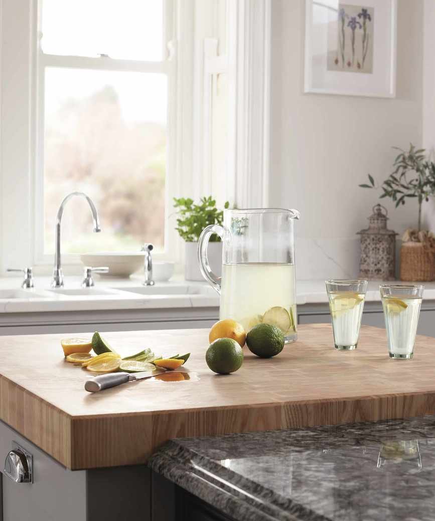 Mixed materials kitchen trend