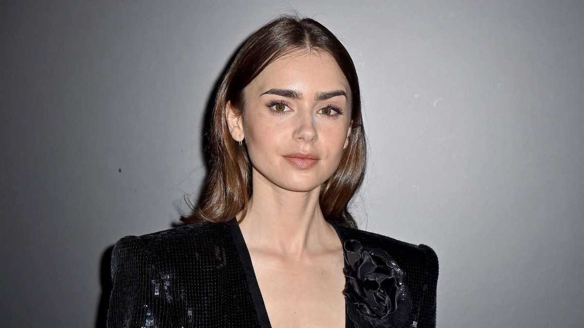 Lily Collins' Chic Geometric Light Transforms Her Minimalist Bathroom