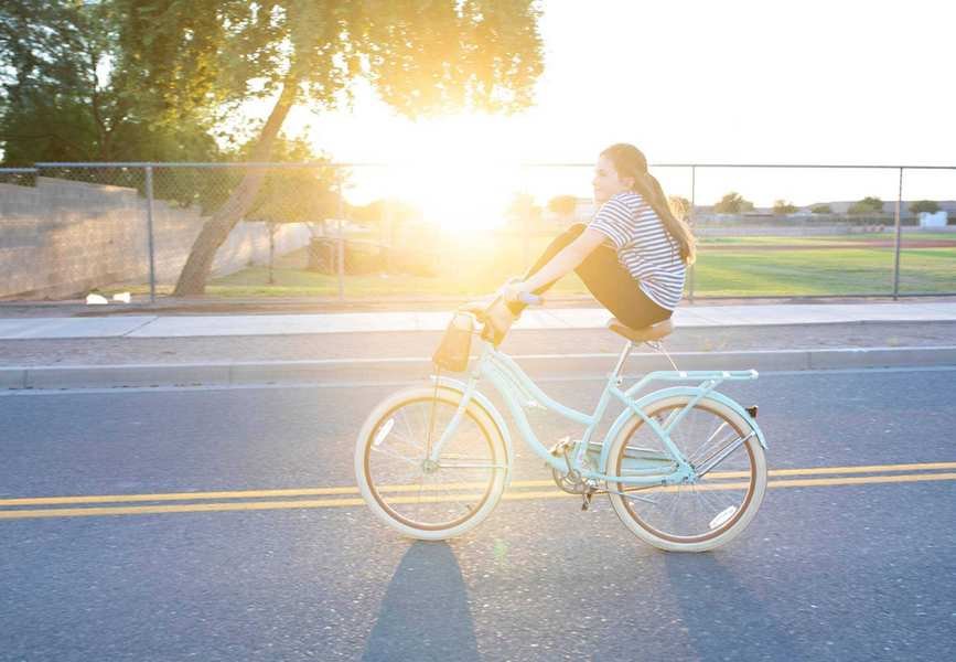 9 Conversations to Empower Young Women Financially