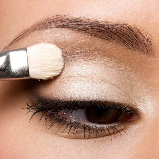 7 Essential Steps to Perfect Your Eyeshadow Technique