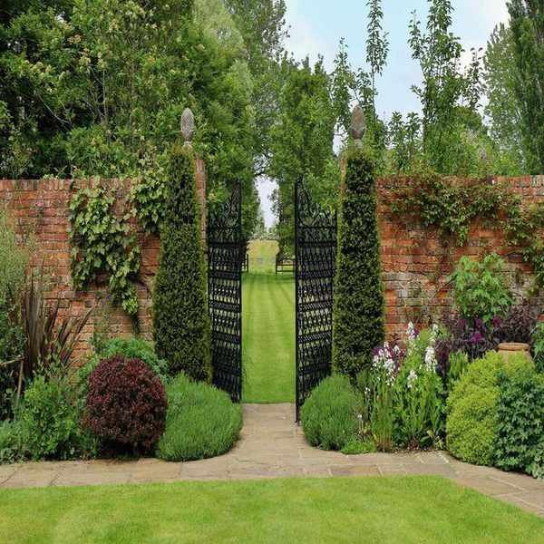 Mowing Your Lawn: Essential Tips for a Lush Green Space