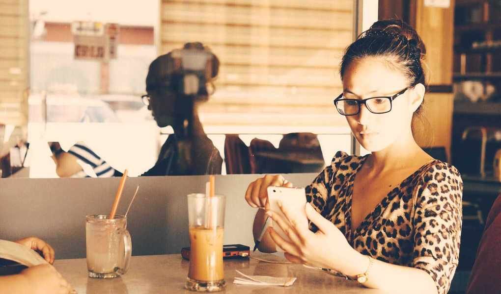 Common Financial Mistakes Women Make Throughout Their Lives
