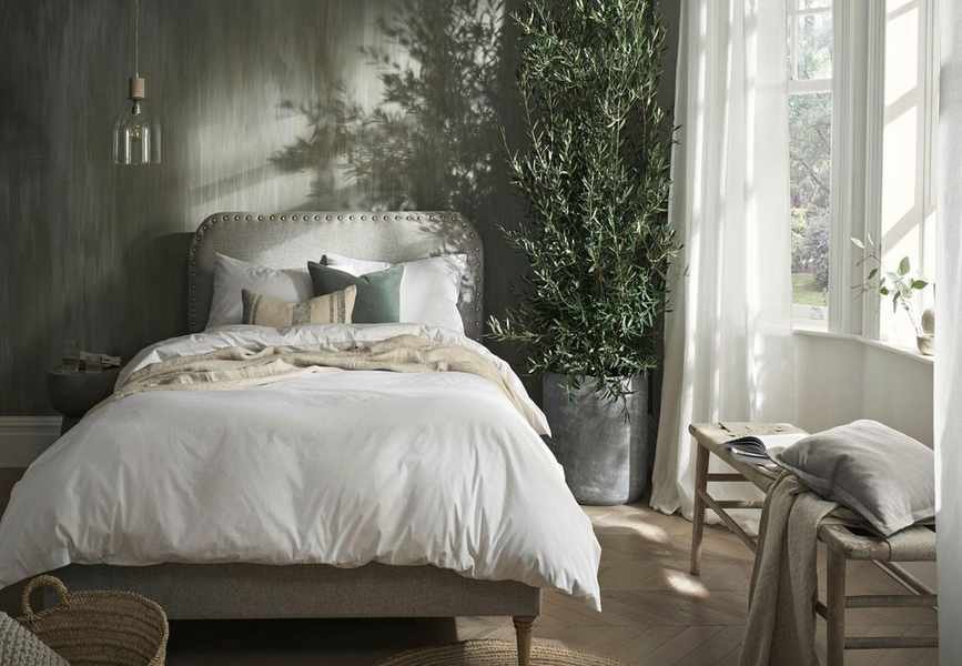 8 Compelling Benefits of Making Your Bed Daily