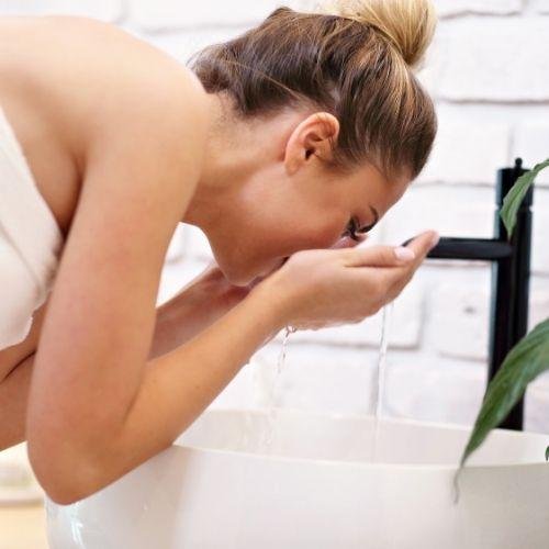 7 Common Facial Cleansing Errors You Might Be Committing