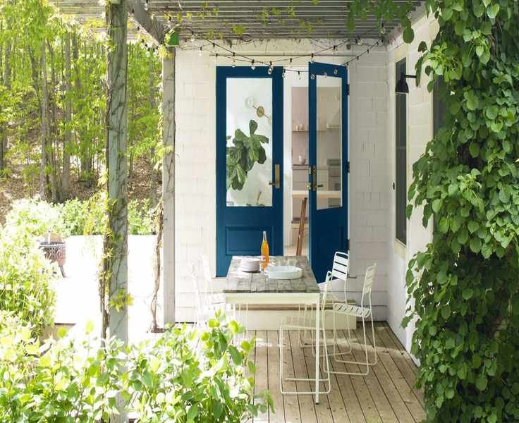 8 Clever Tips to Make a Small Garden Appear Larger