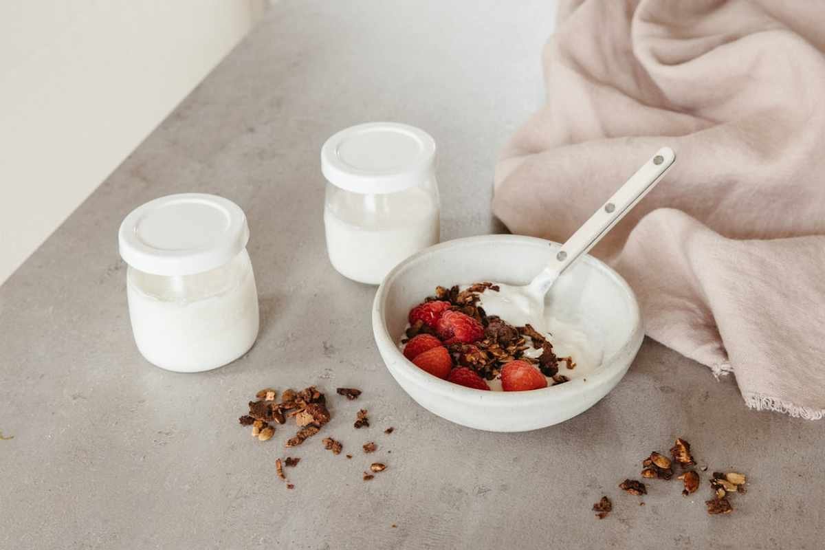 12 Digestible Foods to Help Relieve Bloat and Balance Your Gut