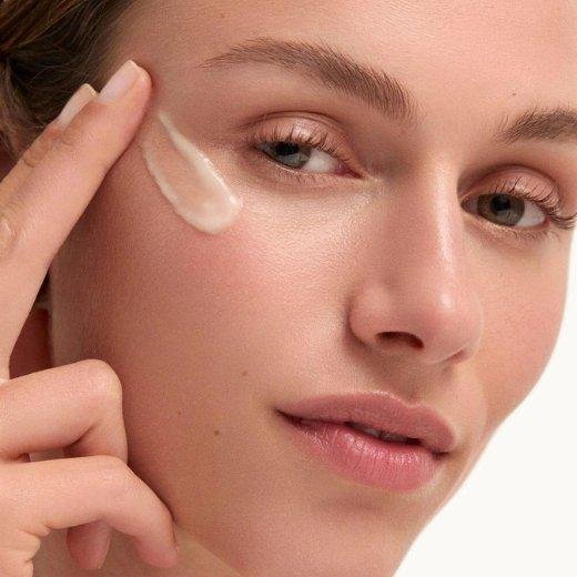 Discover the Benefits of Youth-Boost Peptide Serum for Smoother Skin