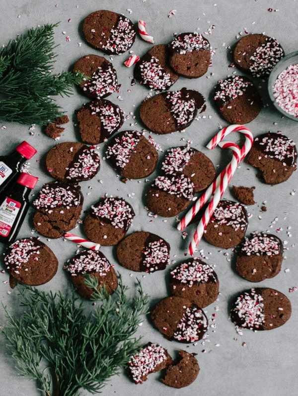 Peppermint Hot Chocolate Shortbread Cookies You’ll Crave This Christmas