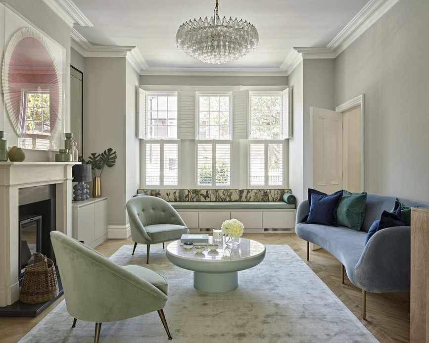 Modern crystal chandelier made with glass tubes
