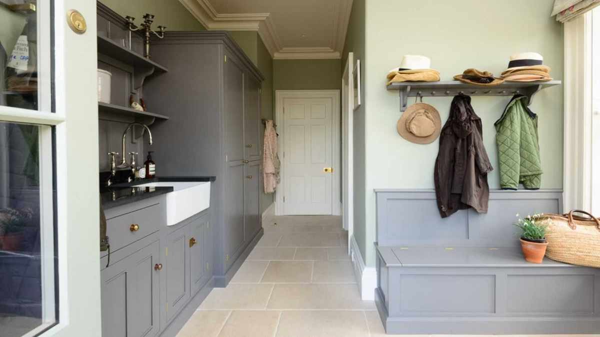27 Stylish Boot Room Ideas for a Calm and Chic Entryway
