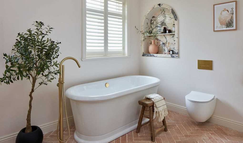 15 Timeless Bathroom Flooring Ideas That Designers Love