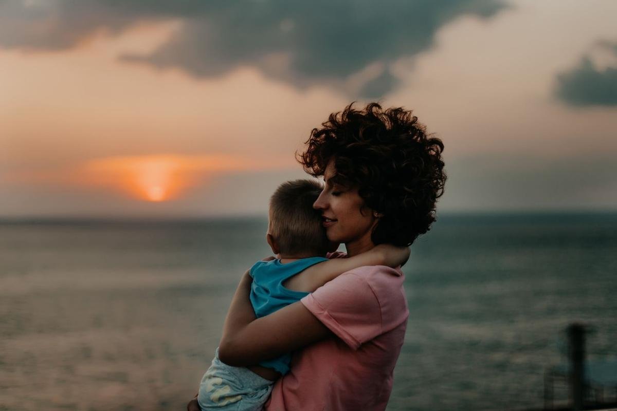 Essential Life Insurance Tips for Single Moms