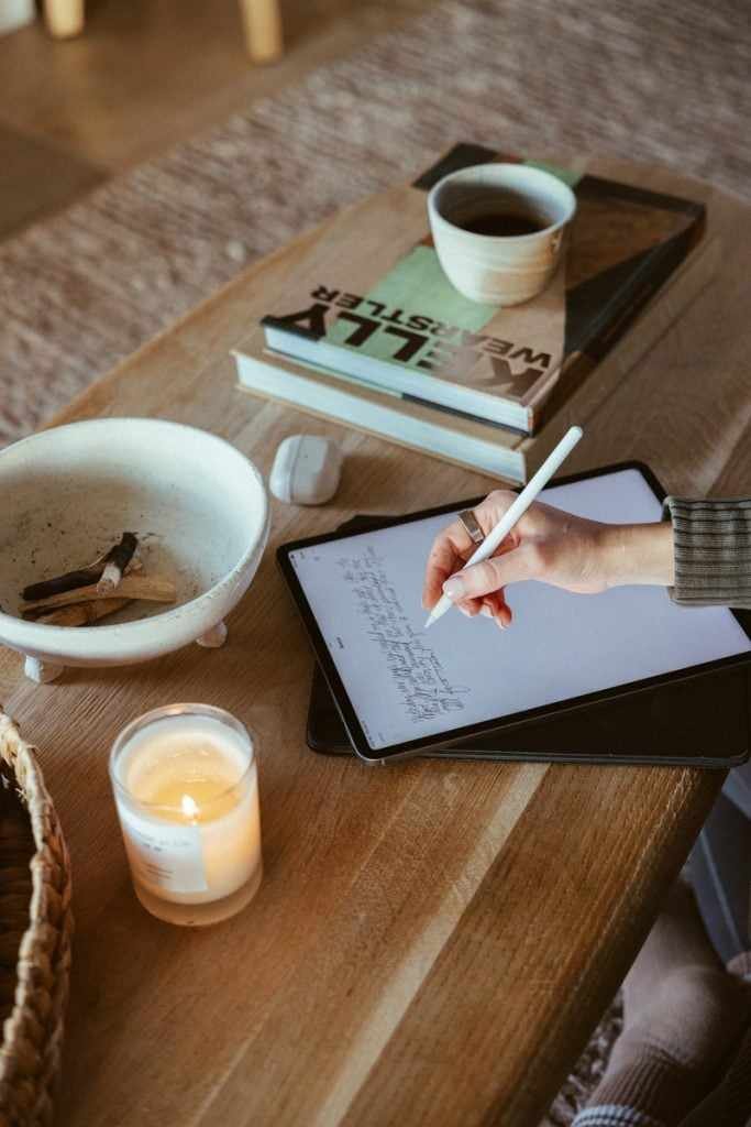 writing on ipad