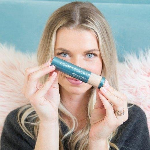 Brush-On SPF 50: The Smartest Way to Reapply Sunscreen Over Makeup