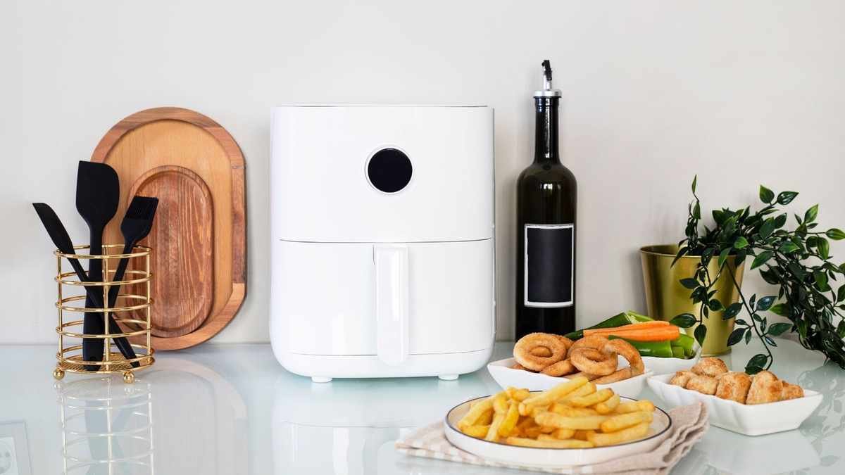7 Must-Have Accessories for Your Air Fryer