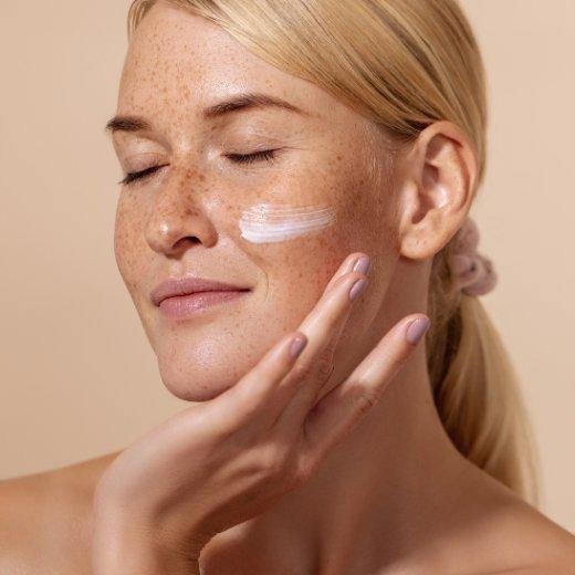 Mixing Niacinamide with Other Skincare Ingredients for Best Results