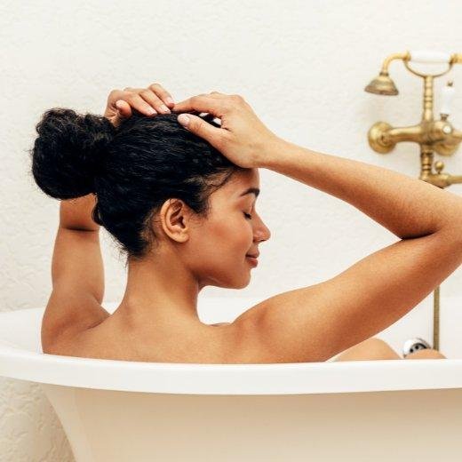 Discover the Skin Benefits of a Relaxing Bath