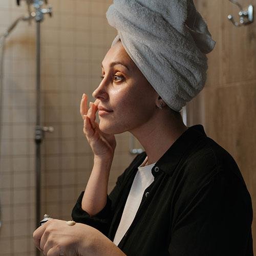 6 Common Habits That Are Accidentally Drying Out Your Skin
