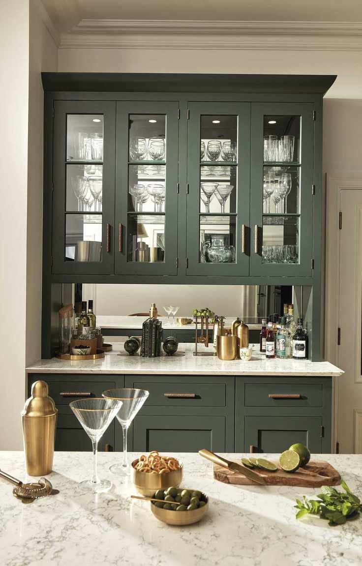 Kitchen with fitted bar