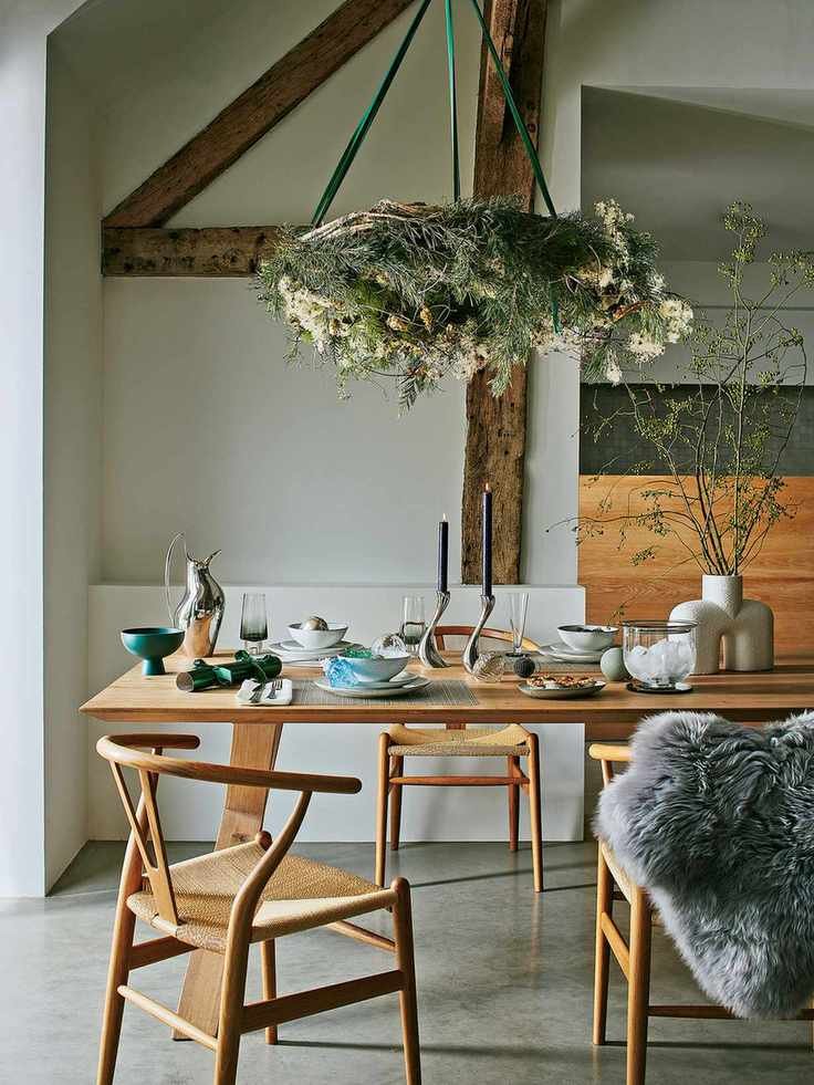 dining room with hanging foliage