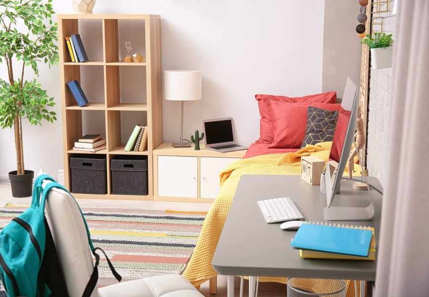 Should You Become a Guarantor on Your College Student’s Lease?