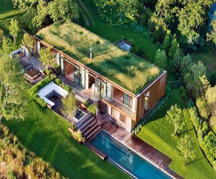 Eco Houses: 7 Stunning Sustainable Designs From City to Nature