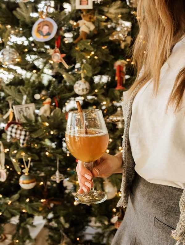 10 Cozy Fall Cocktails to Whip Up This Weekend