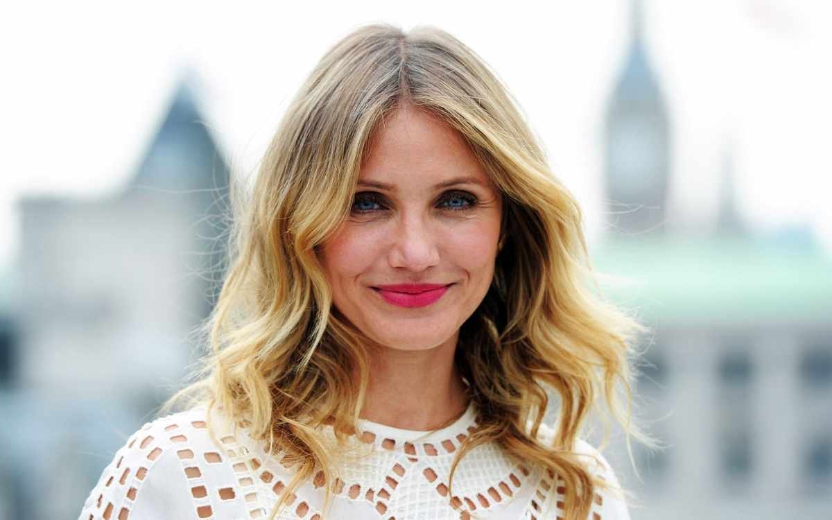 Cameron Diaz's Chic White Kitchen Embraces Timeless Design Trends