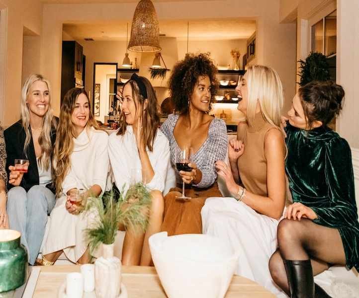 Stylish Outfit Ideas for Every Holiday Gathering This Season