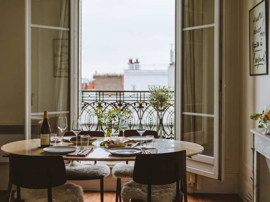 11 Clever Ideas to Optimize Your Small Dining Room Space