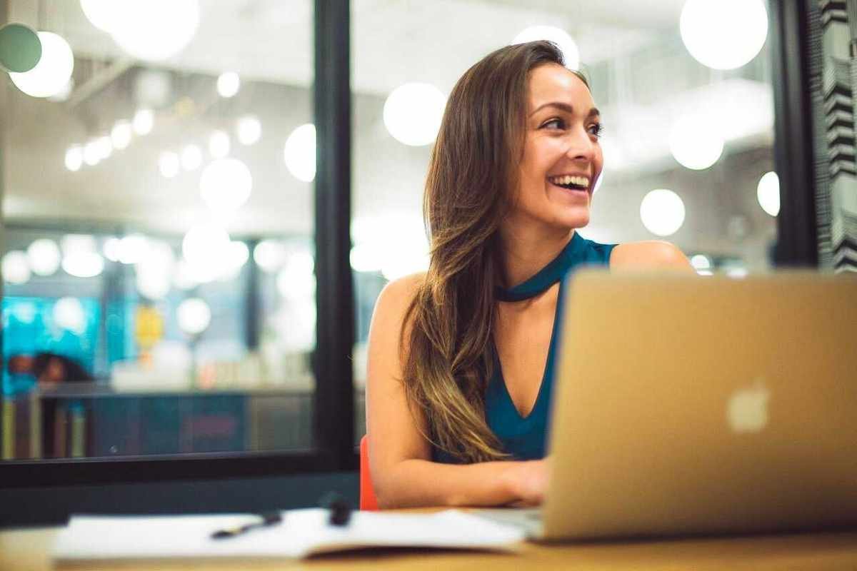 6 Strategies to Exude She-EO Confidence at Work