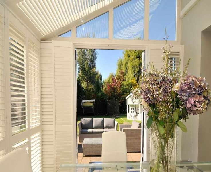 5 Simple DIY Tips to Keep Your Sunroom Cozy This Winter