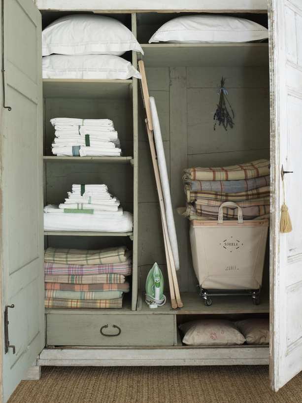 Organizing a linen closet