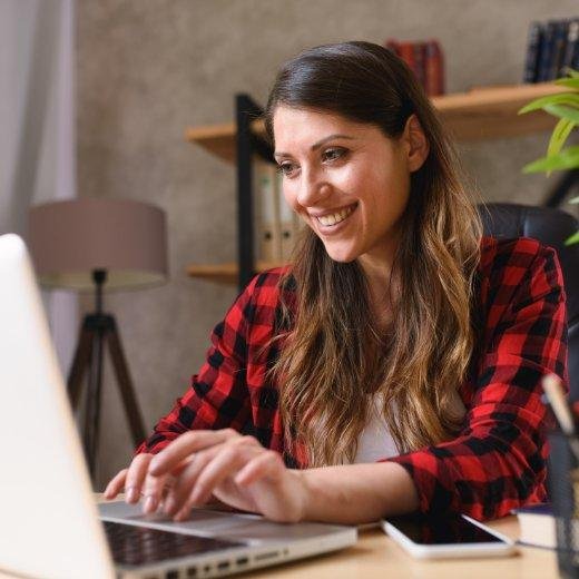 Skincare for Remote Workers: Mastering Skin Health Amidst Screen Time