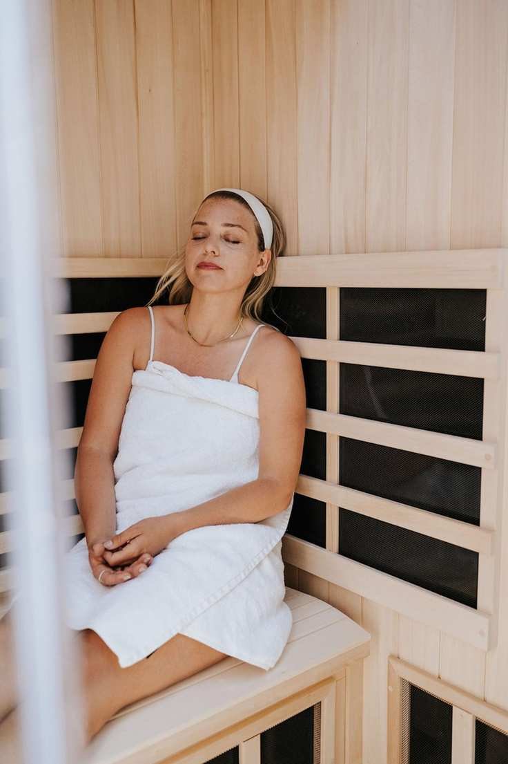 Banish Bloating: Discover the Benefits of Lymphatic Enhancement Therapy