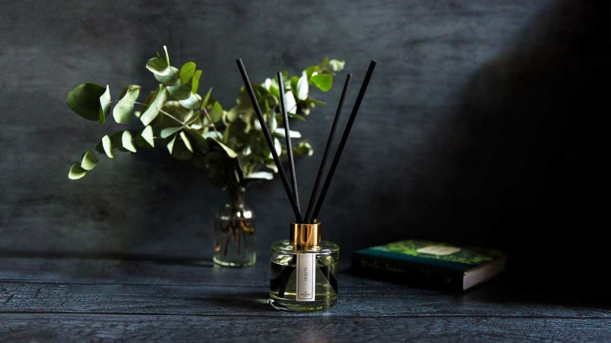 5 Ways to Make Your Home Smell Amazing Without Candles