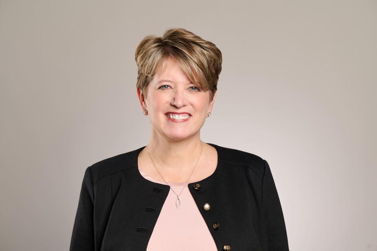 Angie Hicks: Building a Home Service Empire Over Three Decades