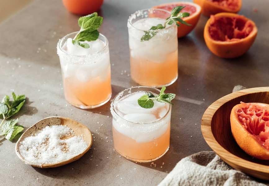 Crafting a Sweet and Tangy Salty Dog Cocktail for Your Loved One