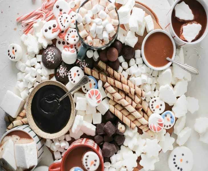 Crafting a Hot Chocolate Board That Will Delight Everyone